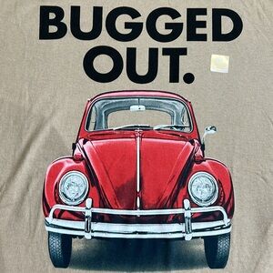 VW Bugged Out Men’s size Large Beige T-Shirt